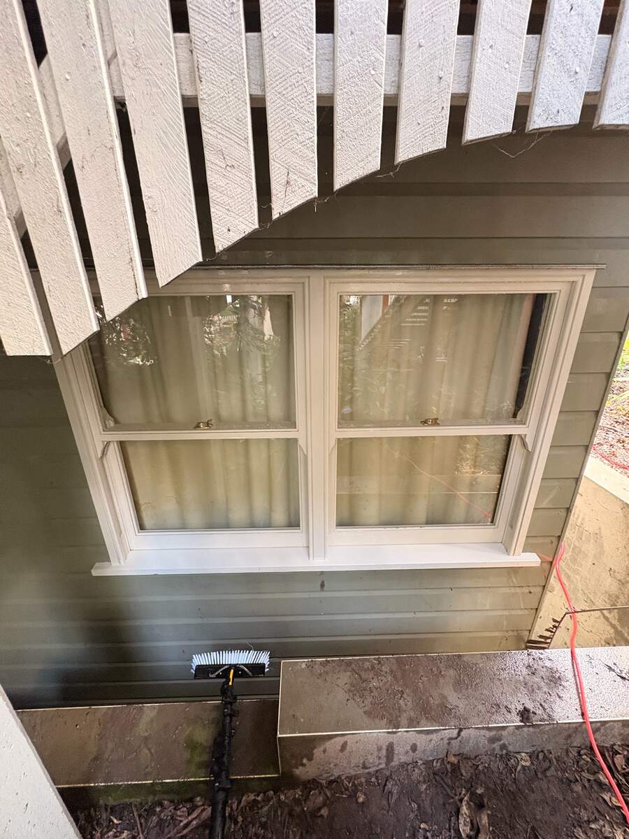 Streak-free window after Home Boost service